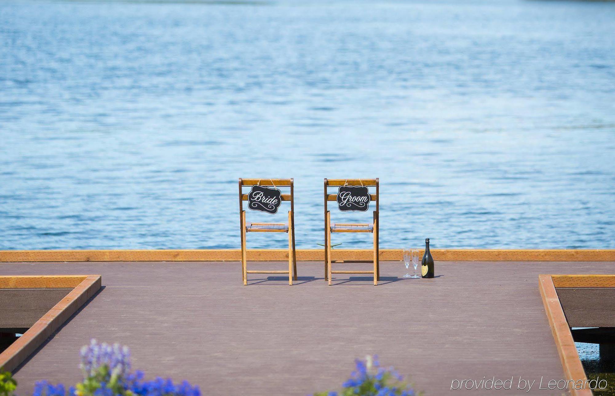 The Lakefront 3* Anchorage