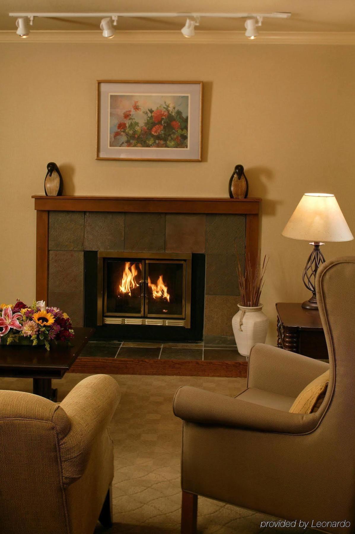 The Lakefront Hotel 3*